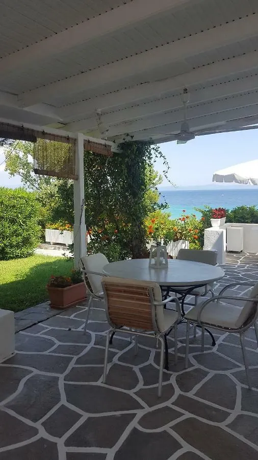 A Beautiful Beachfront Maisonette Villa Kallithea  Kallithea (Chalkidiki)